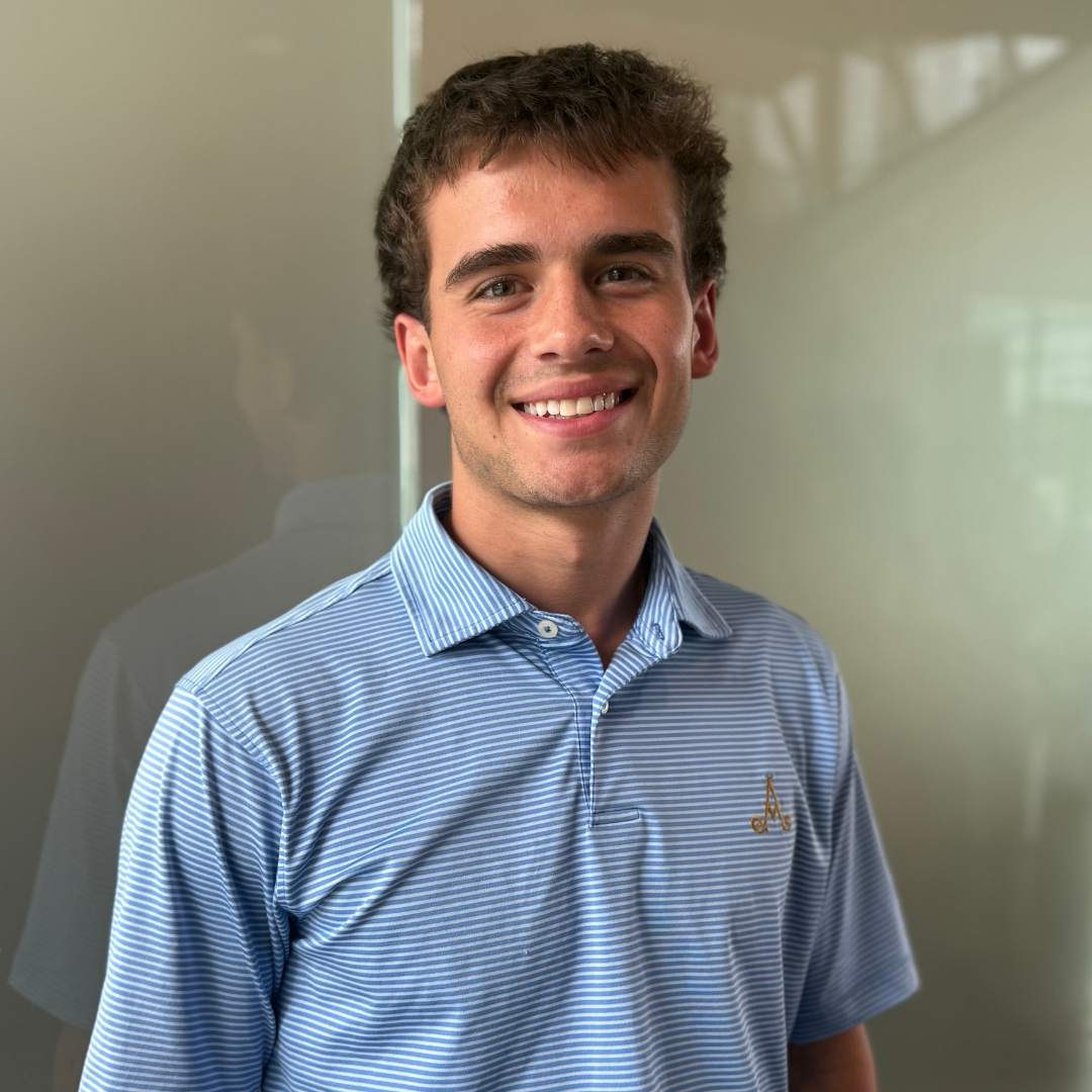 A portrait of Kerri Johnson smiling